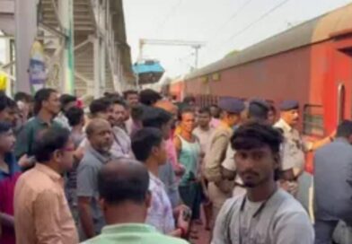 समरसता एक्सप्रेस के टॉयलेट में फंदे से लटका मिला यात्री का शव, चक्रधरपुर स्टेशन पर मचा हड़कंप