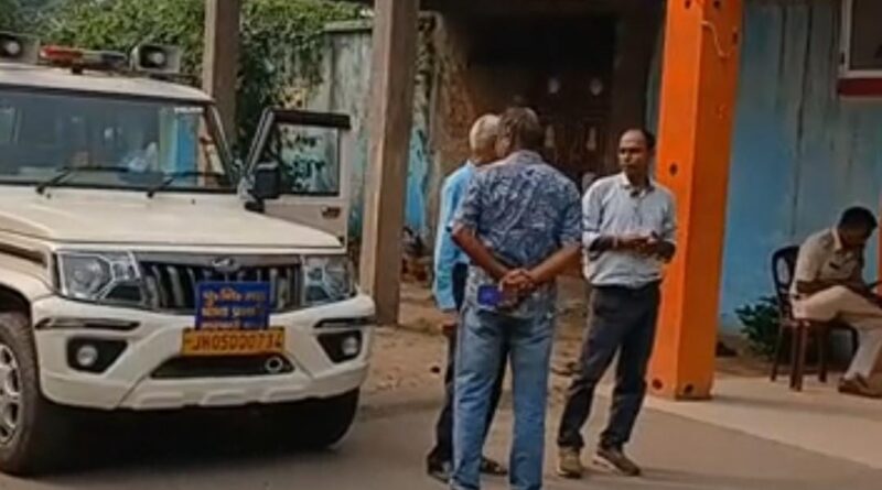 बोकारो में दिनदहाड़े 21.40 लाख की लूट, बाइक सवार बदमाशों ने कैशकर्मी को गिराकर छीना रुपयों से भरा बैग