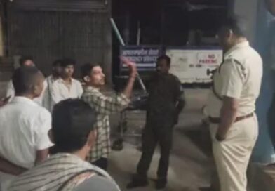 देवघर में दुर्गा पूजा मेला घूमने आए बिहार के युवक की गोली मारकर हत्या, आंख के नीचे से सिर के पार निकली गोली,दो हिरासत में…