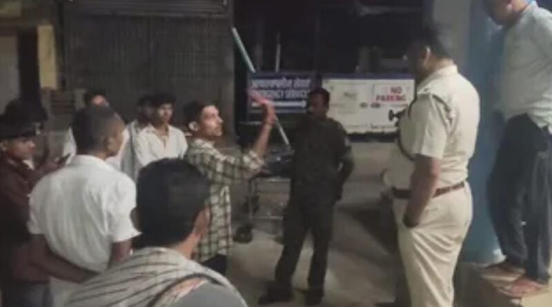 देवघर में दुर्गा पूजा मेला घूमने आए बिहार के युवक की गोली मारकर हत्या, आंख के नीचे से सिर के पार निकली गोली,दो हिरासत में…