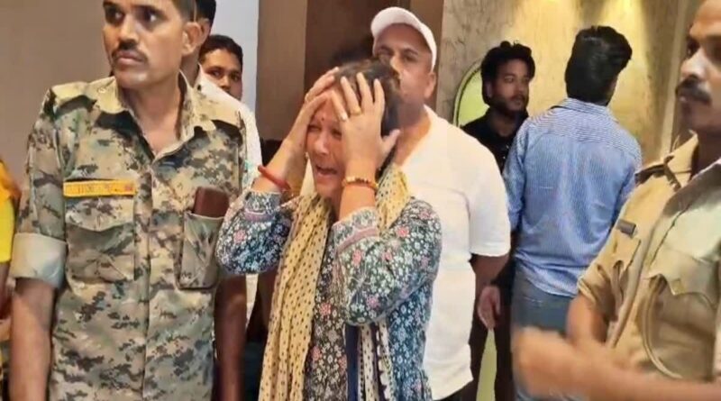 हजारीबाग में हाईकोर्ट की महिला अधिवक्ता की संदिग्ध मौत से सनसनी, फ्लैट में मिला शव; पति पर प्रताड़ना का आरोप