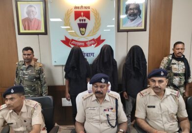 हजारीबाग में फायरिंग का सनसनीखेज खुलासा;दहशत फैलाकर रंगदारी वसूलने की थी योजना, अपने ही हथियार से दो साथी घायल,पांच गिरफ्तार