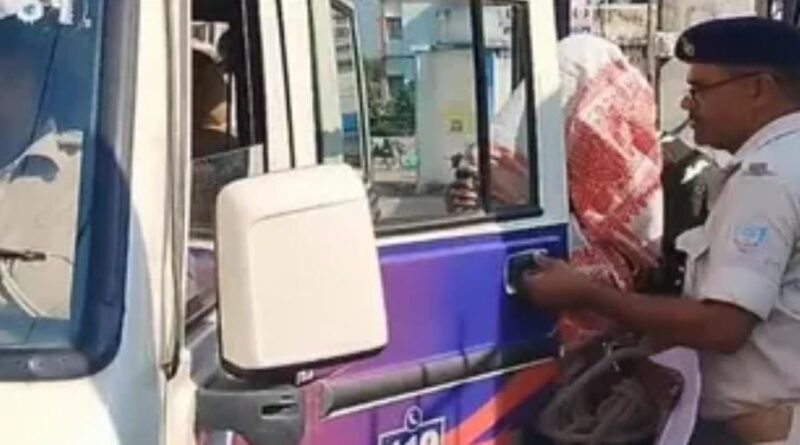 कोडरमा यौन शोषण कांड में बड़ा एक्शन: पूर्व सिविल सर्जन का करीबी राज आर्यन गिरफ्तार, नाबालिग को कोचिंग से नर्सिंग होम ले जाने का आरोप