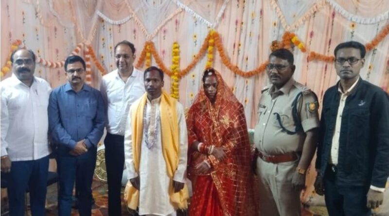 हजारीबाग ओपन जेल में गूंजी शहनाई.. पूर्व नक्सली कमांडर ने थामा जीवनसंगिनी का हाथ, पुलिस-प्रशासन बना बाराती
