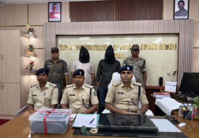 धनबाद में ATM ठगी करने वाले बिहार के दो शातिर गिरफ्तार, कार्ड बदलकर खाते से उड़ाए 32,800 रुपये